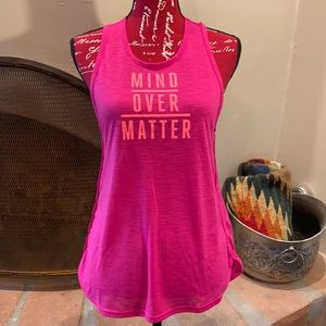 Workout tank top size small